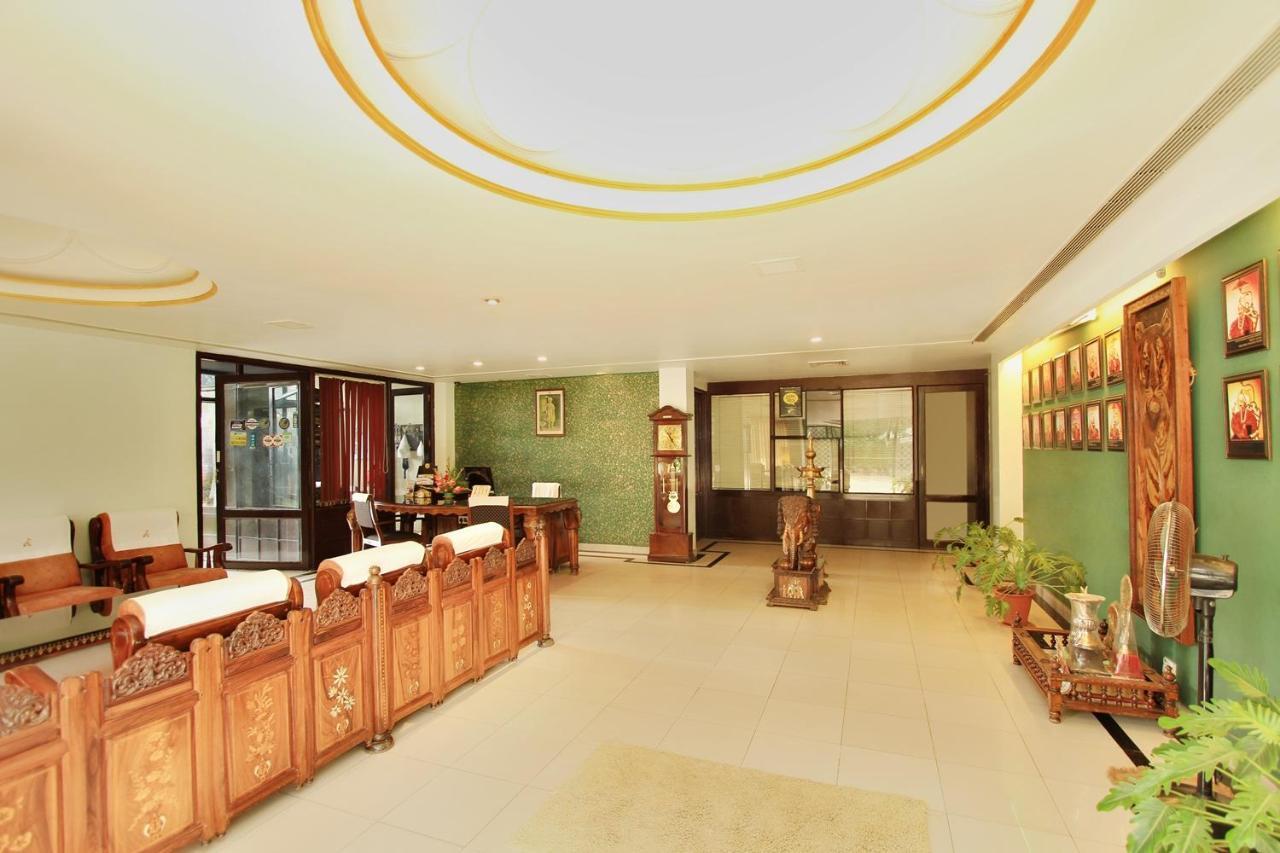 Royal Inn Mysore Esterno foto