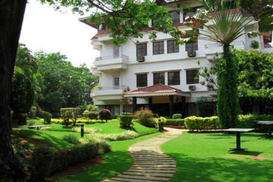 Royal Inn Mysore Esterno foto