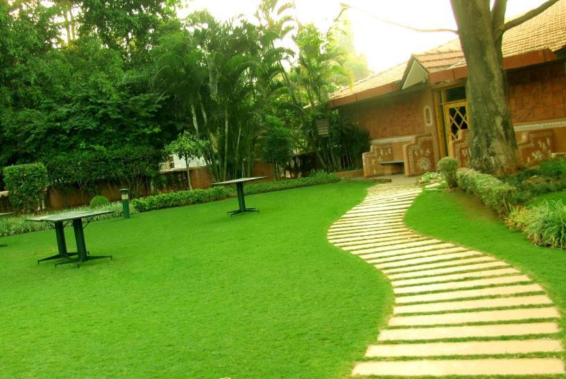 Royal Inn Mysore Esterno foto