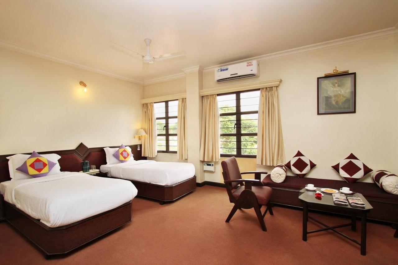 Royal Inn Mysore Esterno foto