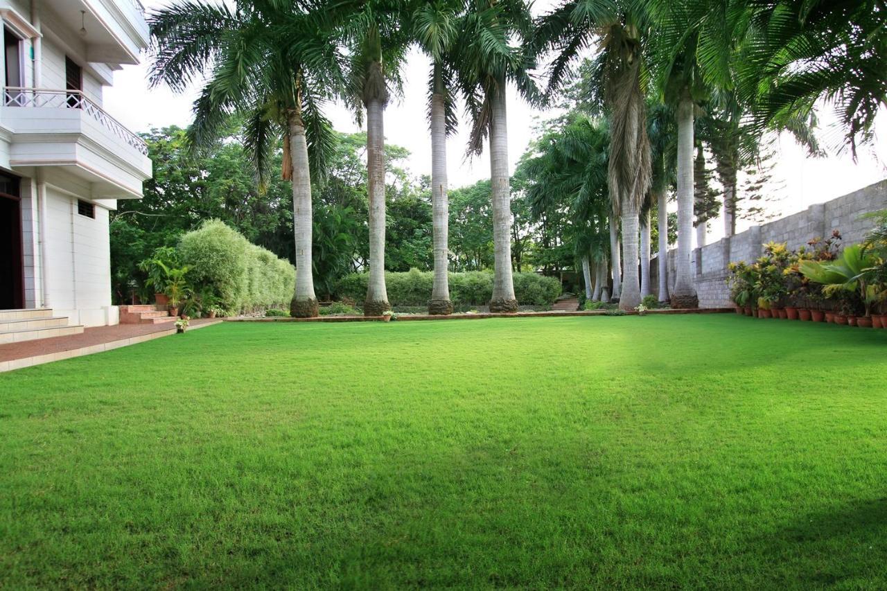 Royal Inn Mysore Esterno foto