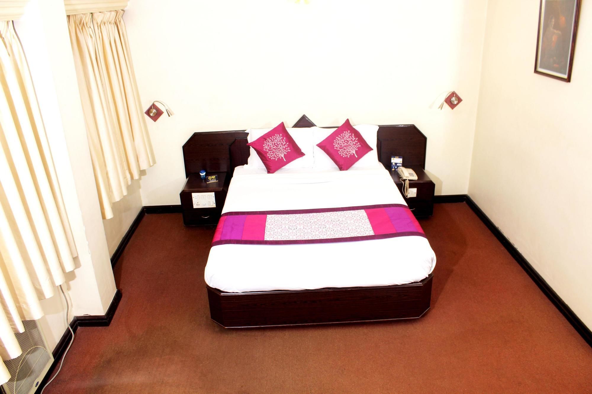 Royal Inn Mysore Esterno foto